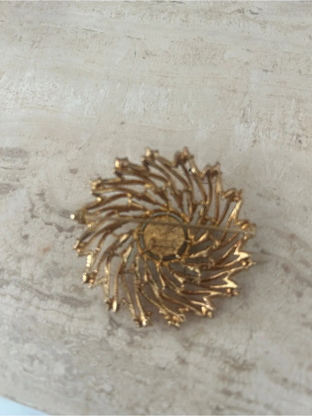 Vintage 1970’s Sarah Coventry gold tone brooch turquoise colored stones